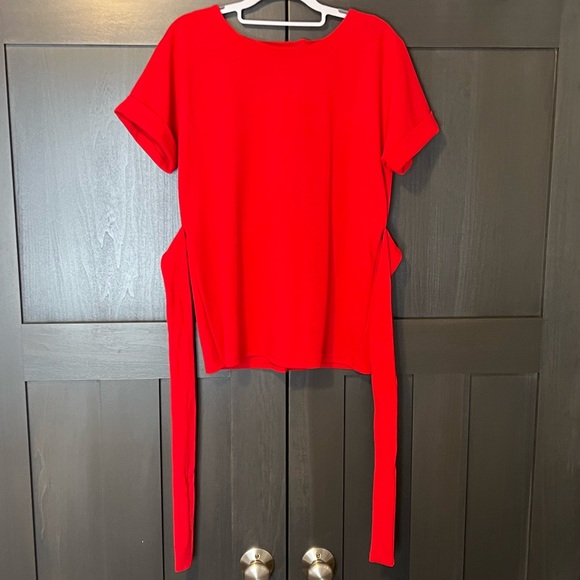 Worthington Red Tie-Front Short-Sleeve Tailored Blouse (Small) - Picture 5 of 8